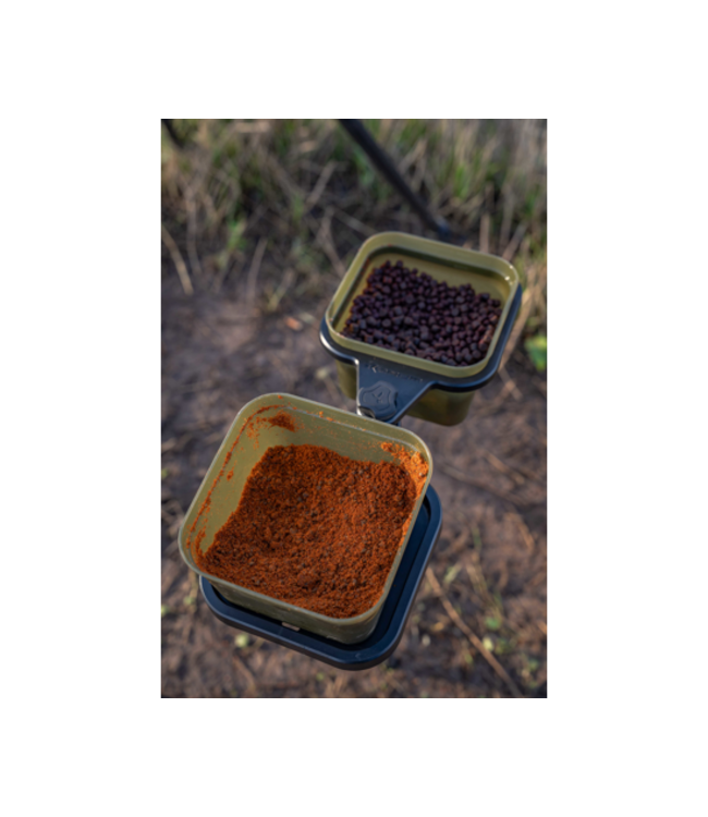 Compact waiter tray