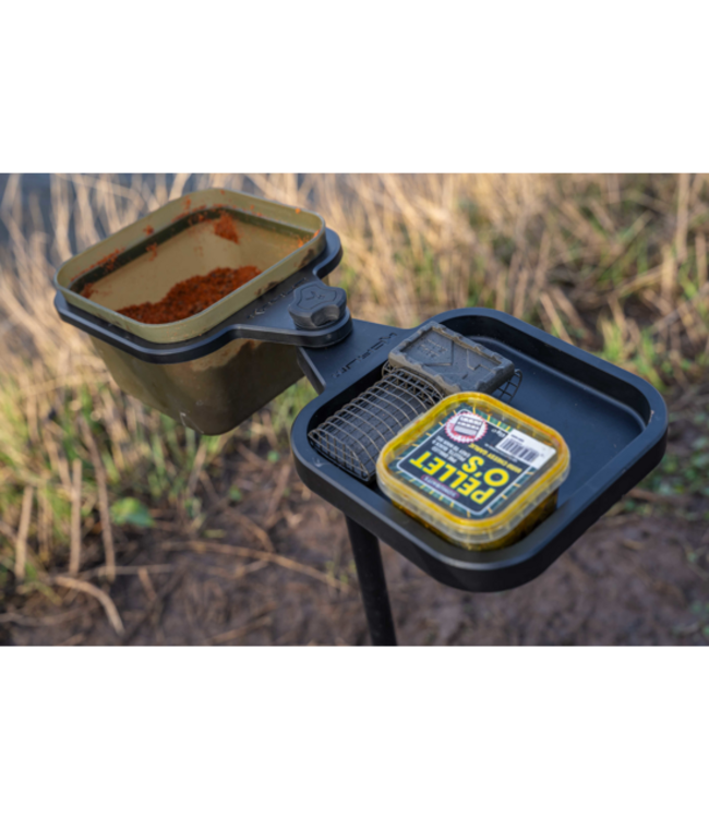 Compact waiter tray