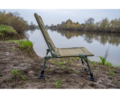 Classic specialist chair